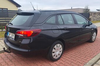 Opel Astra ST kombi 1.6 CDTi 100 kW - po servise za 40tis.Kč - 14