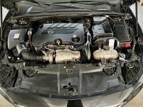 Opel Insignia Sports Tourer Business 4x4   Špatný motor - 14