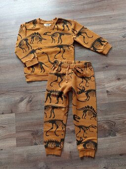 4x Tepláková souprava H&M (vel. 104) - 14