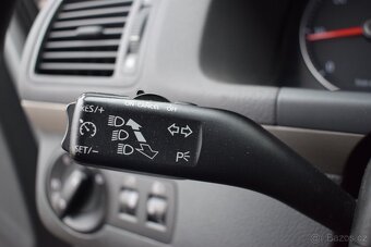 Volkswagen Touran 1,9 TDi UNITED 7MÍST,PR.SERVIS - 14