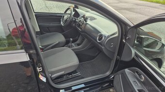 Volkswagen Up 2021 1.0 48kW 1.Maj. zadní Kamera DAB Radio - 14