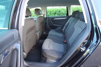VW PASSAT B7,2.0Tdi-103kw,6st.M,Comfort,NEZ.TOP,Výhřev,PDC - 14