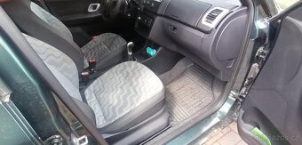 Prodám Škoda Fabia II - 14