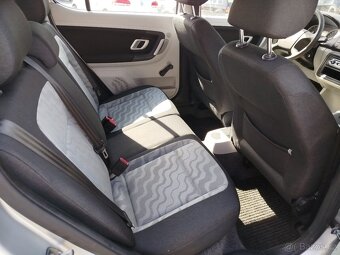 Škoda FABIA 1.4 MPi 63kW, r.v. 2/2009, najeto 178.586km - 14