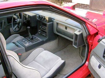 Pontiac Fiero GT - 14
