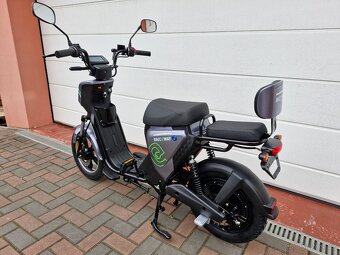 Elektroskútr RACCEWAY PAŘEZ 25, bez ŘP - 14