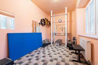 Prodej bytu 3+1 s krbem a zahradou, ul. Krnovská, Opava. - 14