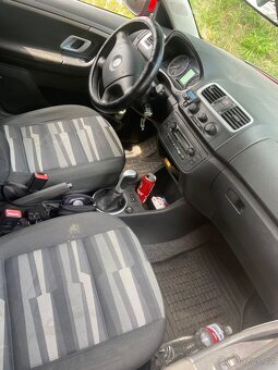 Škoda Fabia 2 combi 1.4 16v - 14