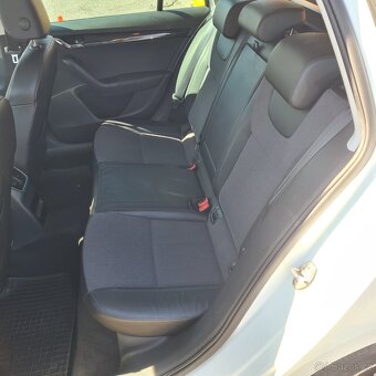 Škoda Octavia, 1,6 TDI 85kW DSG Style Odp. DPH - 14