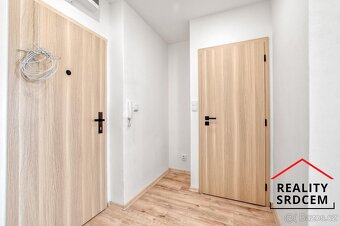 Pronájem bytu v os. vlast. o velikosti 1+1+lodžie/42m2 na ul - 14