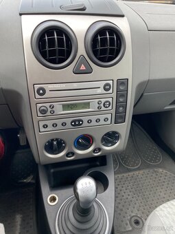 Ford Fusion 1.4 TDCI, naj. 99 tis.km, klima, tažné, nová STK - 14