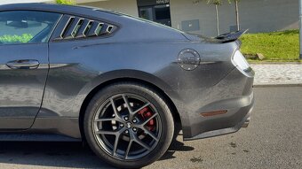 FORD MUSTANG 5.0 GT - 14
