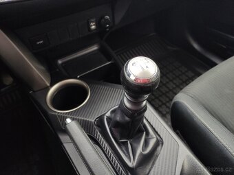 Toyota Rav4 D-4D 4WD DIGIKLIMA KAMERA TAŽNÉ - 14