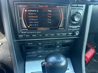 AUDI A4 3,0 TDI QUATTRO - 14