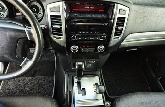 MITSUBISHI PAJERO 3.2DiD 140KW 2016 1 MAJITEL XENON NAVIJÁK - 14