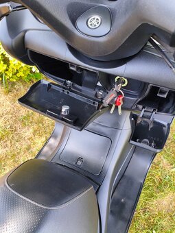 Yamaha Majesty 400i - 14