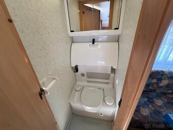 Karavan Hobby Deluxe S400 - 14