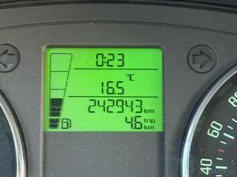 Škoda Fabia Combi 1.2 TSI (2010) – nový motor, dlouhá STK - 14