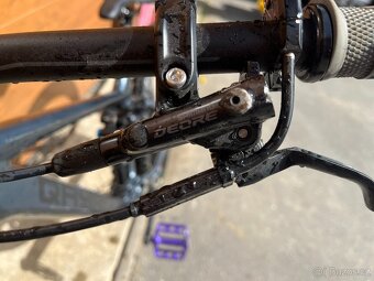 Prodám Horské Enduro kolo Qayron carma MKII EN 3F 27,5" - 14