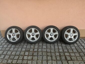 SEAT IBIZA 1.4, 16 V, 63 kW, 2006, 179000 km, barva: černá m - 14