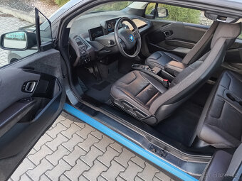 BMW i3 LED, kůže, šíbr, kamera, tepelko, velká naviagce - 14