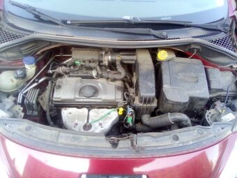 prodám Peugeot 207 SW 1.4 benzín r.2010 - 14
