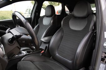 Hyundai i30 N 2.0 T-GDI - 14