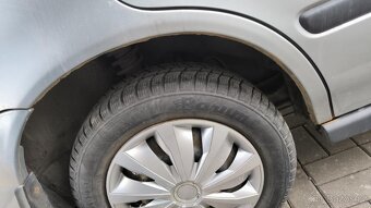 Honda Civic 6g 1.4i - 14