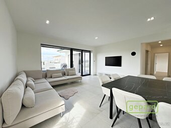 Prodej RD 5+kk,127m2 se zahradou 932m2 v Kralupech nad Vltav - 14