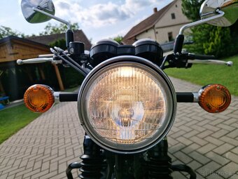 Kawasaki W800 model 2015 pouze 9200 km najeto - 14