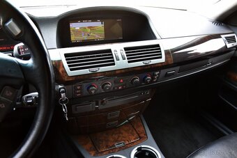 BMW 760 Li V12,NAVI,XENON,LOGIC7,ŠÍBR,ALU19,VENTILACE,VÝHŘEV - 14