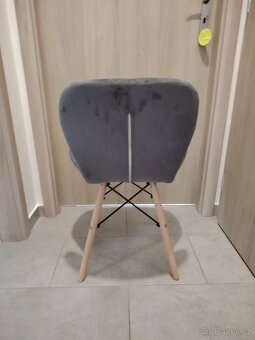 Nová sada 4 jídelní židle, šedá samet, dřevo - 14