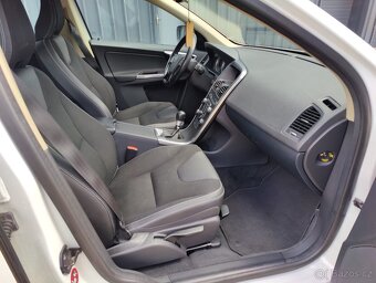 Volvo XC60 2,4 D AWD servis + pneu - 14