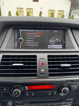 BMW X5 xDrive 30d TOP STAV PO SERVISECH - 14
