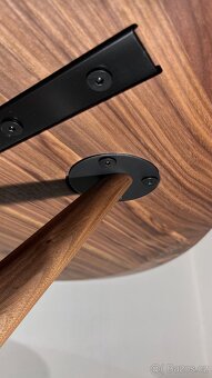 Designový stůl z amerického ořechu - 14