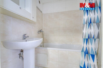 Prodej bytu 3+1, 82 m², Cheb, ul. Dvořákova - 14