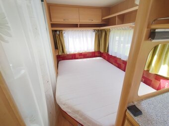 DETHLEFFS pro 4.Fr.postel. Mover+bat. Sprcha. 100km/h - 14