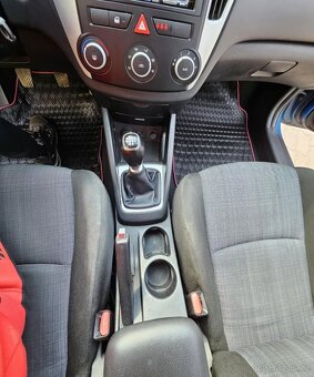 Kia Ceed 1.6i  benzin - 14