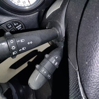Alfa Romeo 147, 1.9 JTD,MAX VÝBAVA,PĚKNÁ,CENA - 14