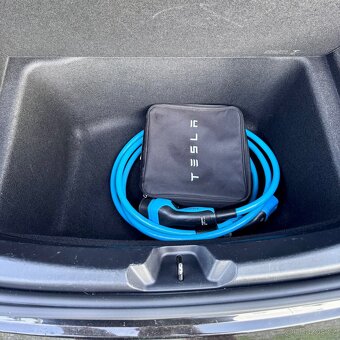 Tesla model 3 Refresh 3/2021 - 14