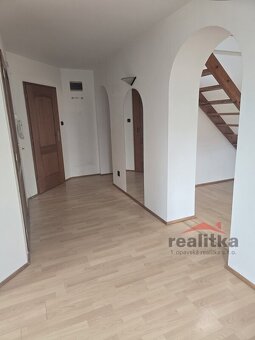 Pronájem bytu 3+1, mezonet, Opava, ul. třída Spojenců - 14