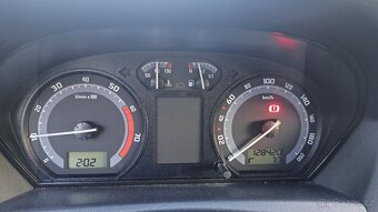 Škoda Fabia 1.4i 16V 59kW, 128400 km, SERVISKA, KLIMA - 14
