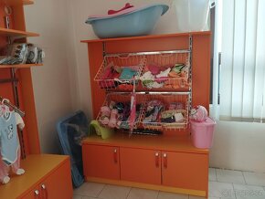 Vybavení obchodu, prodejny s dětským a kojeneckým zbožím - 14