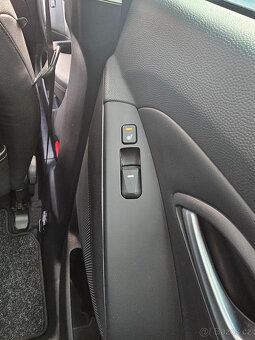 Hyundai ix35 Style 1.6 GDi Benzin, Manuál, PLNÁ VÝBAVA - 14