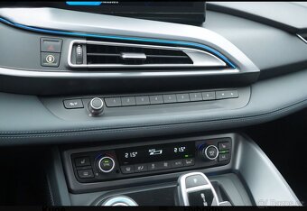 BMW i8 2019 1. majitel - 14