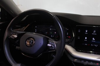 Škoda Octavia IV 2.0TDI DSG 2021 110kW Display LED - 14