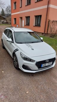 Hyundai i30 Combi 1,6 CRDI 2018 PDE - 14