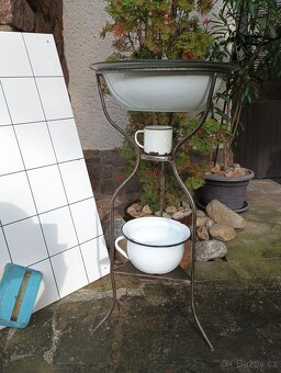 Retro mycí stolek na chalupu - 14