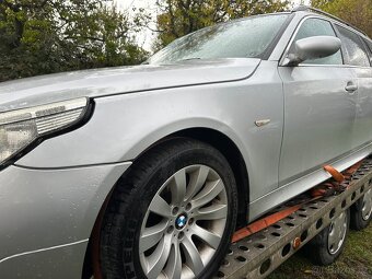 BMW e61 530d M-paket (díly) - 14