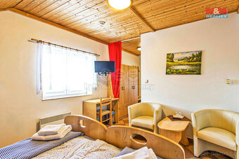 Prodej hotelu, penzionu, 1770 m², Malenovice - 14